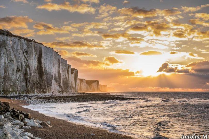 או La Verriere. Les Locations Isahora C'Est Aussi Plusieurs Appart' De Standing A 2 Pas Du Chateau D'Eu, Des Falaises Du Treport, De Mers Les Bains Et Aux Portes De La Baie De Somme מראה חיצוני תמונה