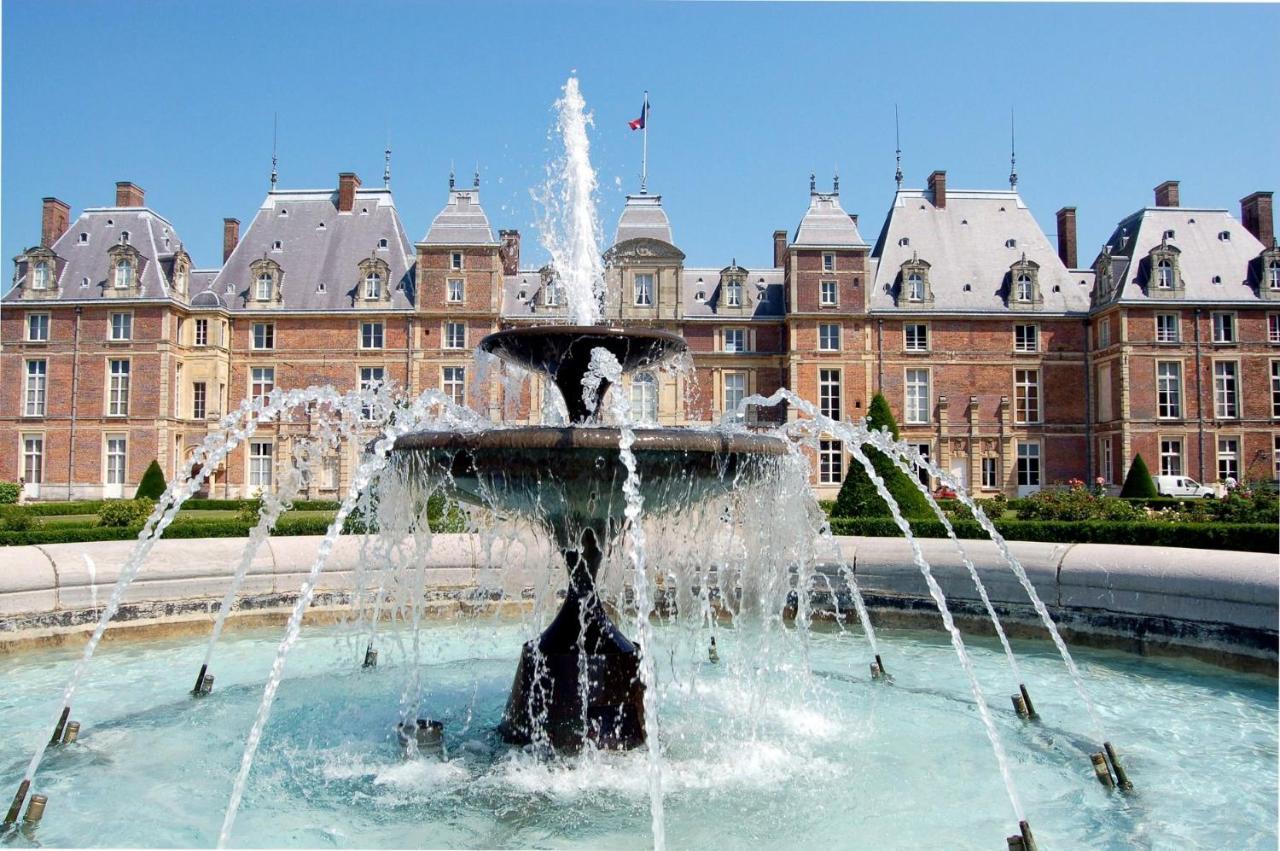 או La Verriere. Les Locations Isahora C'Est Aussi Plusieurs Appart' De Standing A 2 Pas Du Chateau D'Eu, Des Falaises Du Treport, De Mers Les Bains Et Aux Portes De La Baie De Somme מראה חיצוני תמונה