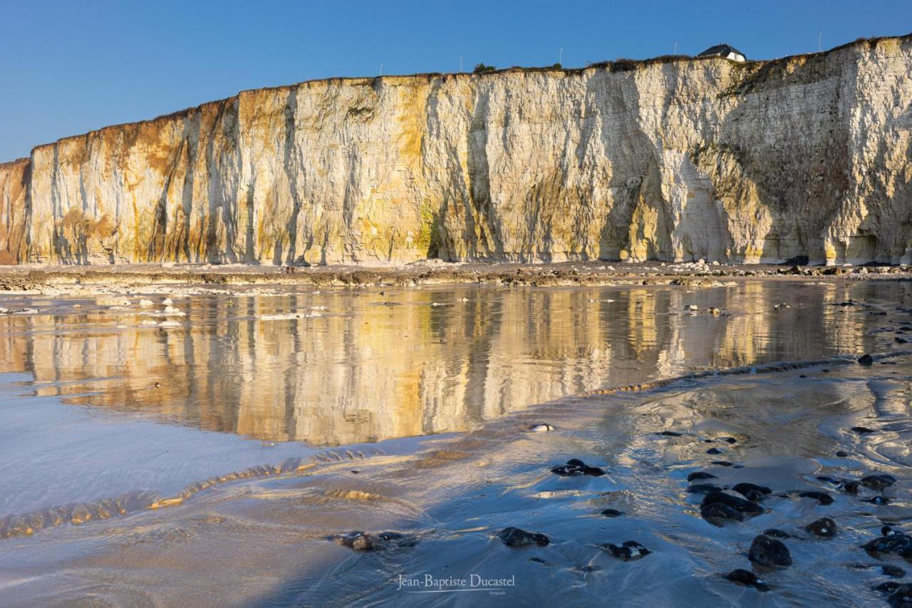 או La Verriere. Les Locations Isahora C'Est Aussi Plusieurs Appart' De Standing A 2 Pas Du Chateau D'Eu, Des Falaises Du Treport, De Mers Les Bains Et Aux Portes De La Baie De Somme מראה חיצוני תמונה