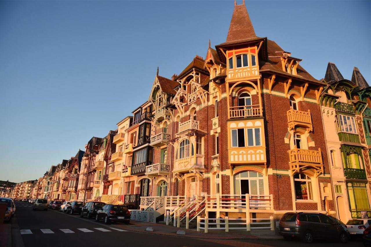 או La Verriere. Les Locations Isahora C'Est Aussi Plusieurs Appart' De Standing A 2 Pas Du Chateau D'Eu, Des Falaises Du Treport, De Mers Les Bains Et Aux Portes De La Baie De Somme מראה חיצוני תמונה